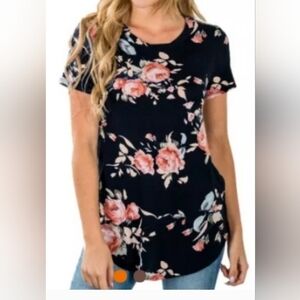 BLACK FLORAL T-SHIRT SIZE SMALL